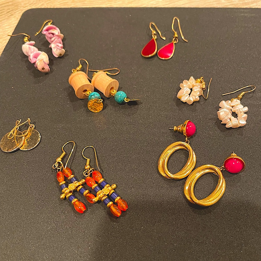 Lot of 7 pairs of earrings